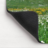 山 |スイスのアルプスバレー春 マウスパッド (コーナー)