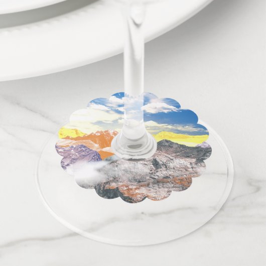 山（写真モンタージュ） 1 ワイングラスタグ (クローズアップ)