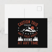 山 – 注意この人はハイキングについて話す ポストカード (正面/裏面)