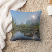 山 El Capitan Yosemite Park （カリフォルニア） クッション (ブランケット)