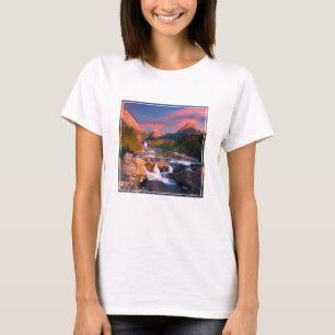山 Glacier National Park, Montana Tシャツ
