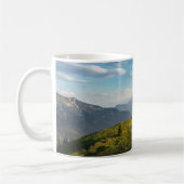 山 | Spitzingsee湖,スイスアルプス コーヒーマグカップ (左)