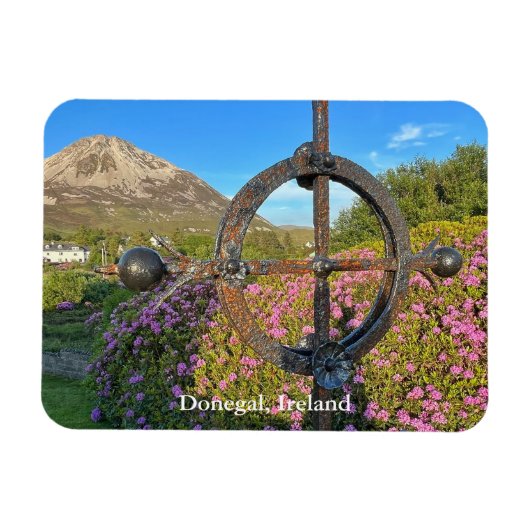 山Errigal in Donegal, Ireland Magnet マグネット (横)