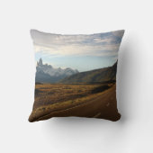 山Fitzローイおよび山Cerro Torre クッション (裏面)