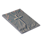 岩から飛び出すクロス ノートブック (右側)