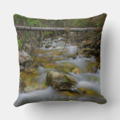 岩が多い森林入り江の装飾用クッション クッション (裏面)