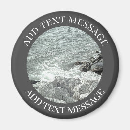 岩だらけの海の海岸の白黒写真 マグネット