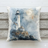 岩だらけの海岸の月光の灯台 クッション