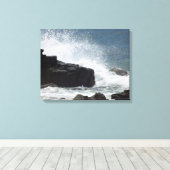 岩に砕ける波 キャンバスプリント (インサイチュ (ウッドフロア))