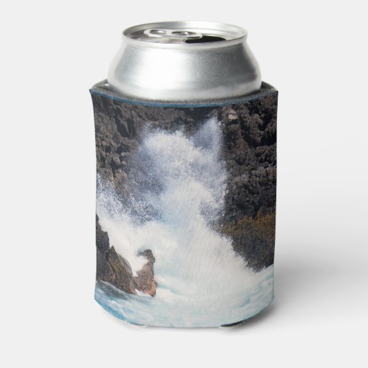岩に衝突 缶クーラー (缶裏面)