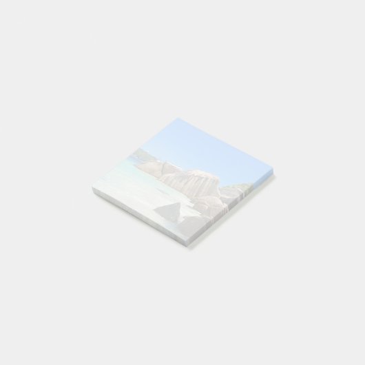 岩に覆われた海岸が美しい熱帯海 ポストイット (アングル)