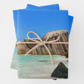 岩に覆われた海岸が美しい熱帯海 ラッピングペーパーシート (インサイチュ)