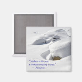 岩に雪が流れパーソナライズされたる マグネット (正面/裏面)