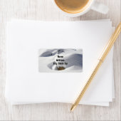 岩に雪が流れ落ちる ラベル (インサイチュ)