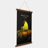 岩のドーム：アルアクサの鼓動 吊り下げ型タペストリー (傾斜あり)