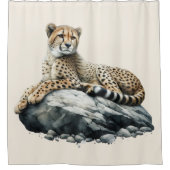 岩の上で休むチーター シャワーカーテン (正面)