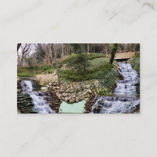 岩の上に二重の滝が短い 名刺 (裏面)