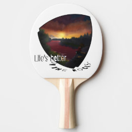 岩の上に命が勝った。岩の登山者 卓球ラケット