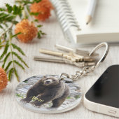 岩の上に立つコディアックベア キーホルダー (正面右)