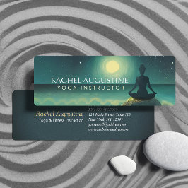 岩の上のヨガ瞑想ポーズ　満月　星　夜 スキニー名刺