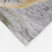 岩の上の虎 フリースブランケット (角)