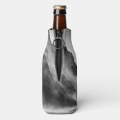 岩の上の霧 ボトルクーラー (ボトル裏面)