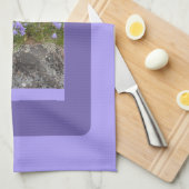 岩の多い丘の斜面のブルーベル キッチンタオル (四つ折り)