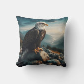 岩の多い地形に止まったワシ クッション (正面)