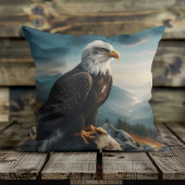 岩の多い地形に止まったワシ クッション