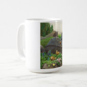 岩の庭のカタツムリ(H.A. Brendekilde) コーヒーマグカップ (正面左)