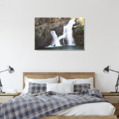 岩の来崖から滝が出る キャンバスプリント (インサイチュ (寝室))