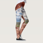 岩の穴を通ってピークを出す レギンス (右)