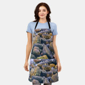 岩カラフル岩 エプロン (着用した状態)