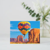 岩石上カラフル熱気球はがき ポストカード (スタンド正面)