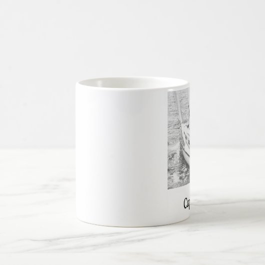 岬の小舟27のマグ コーヒーマグカップ (中央)