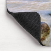 岸の岩に砕ける波 マウスパッド (コーナー)