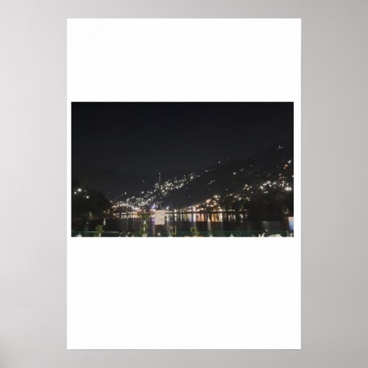 峰の上の灯りの壮大な景色 ポスター (正面)