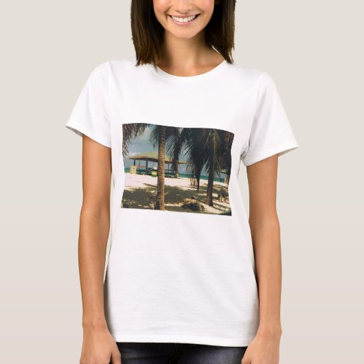 島のシーンを含むTシャツ Tシャツ (正面)