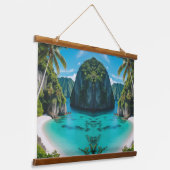 島の夢を見る壁 吊り下げ型タペストリー (傾斜あり)