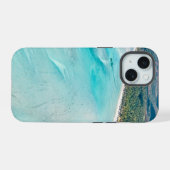島の空中ビュー iPhone 15ケース (裏面横)