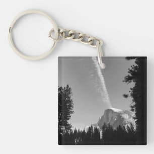 崖っぷちの雲 ヨセミテの空 黒と白の写真 キーホルダー