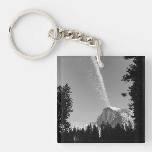 崖っぷちの雲 ヨセミテの空 黒と白の写真 キーホルダー (正面)