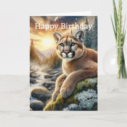 崖に横たわるマウンテンライオンの誕生日 カード (正面)