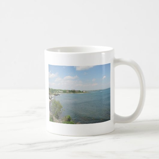 崖の歩行ニューポートロードアイランド コーヒーマグカップ (右)