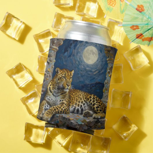 崖の端に佇む雄大なヒョウ 缶クーラー (インサイチュ 夏)