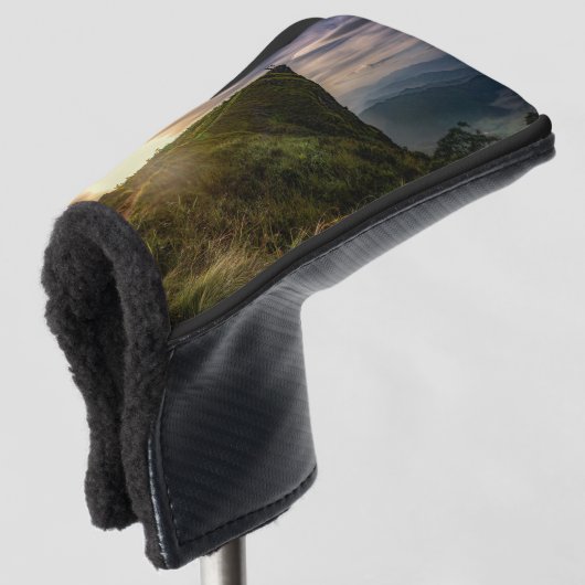 崖の端に立っている人々のグループPatter ゴルフヘッドカバー (3/4 正面)