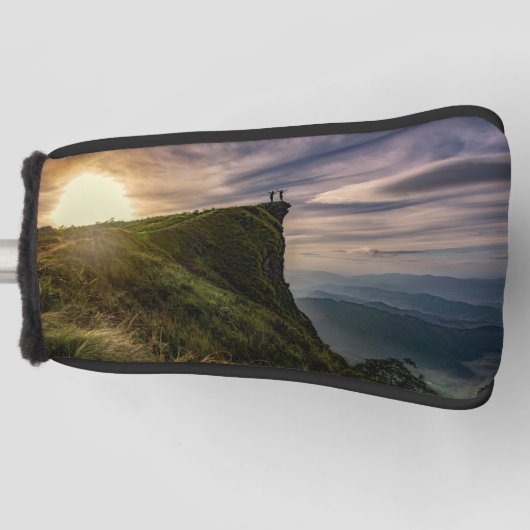 崖の端に立っている人々のグループPatter ゴルフヘッドカバー (正面)