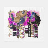 嵐の中で女王ブラックメラニン女性の茶色の肌 フリースブランケット (正面(横))