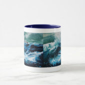 嵐の中の海の中の船 マグカップ (中央)