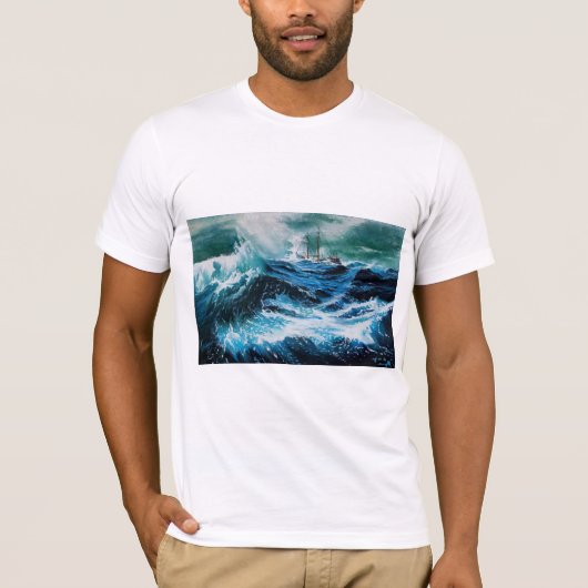 嵐の中の海の中の船 Tシャツ (正面)